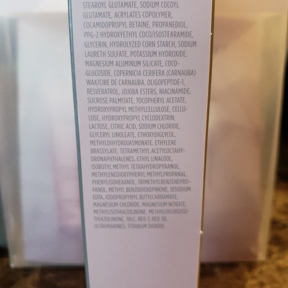 Mary Kay Timewise Minimize Age 3D 4 in 1 - Picture 5 of 6